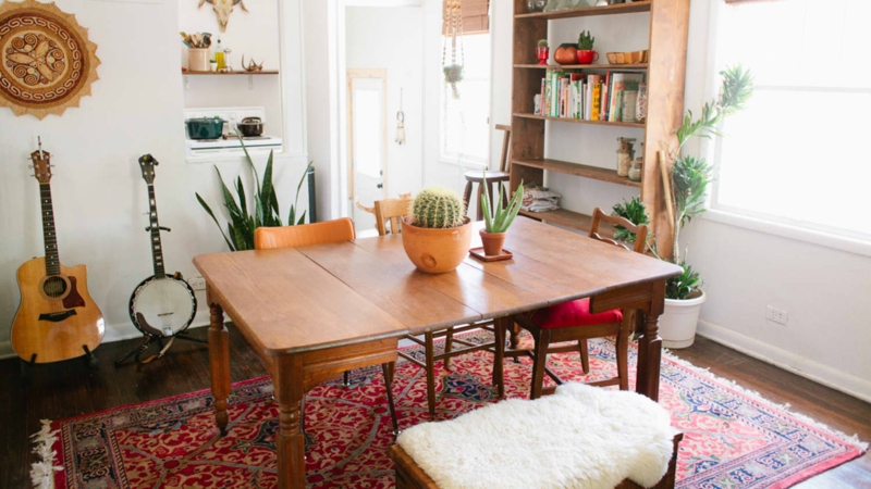 Dining Table Turned Legs Extension Leaf Eclectic Dining Room Rug
