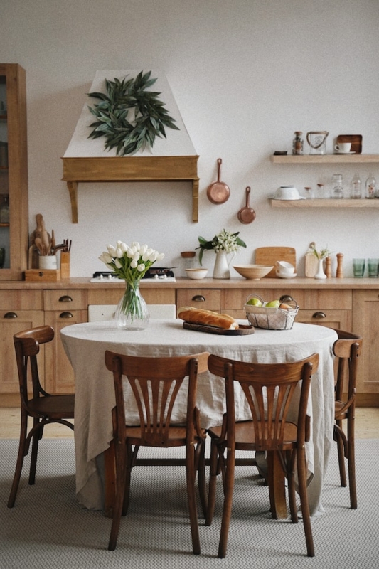 Dining Table with Floor-Length Linen & Italian Villa Design