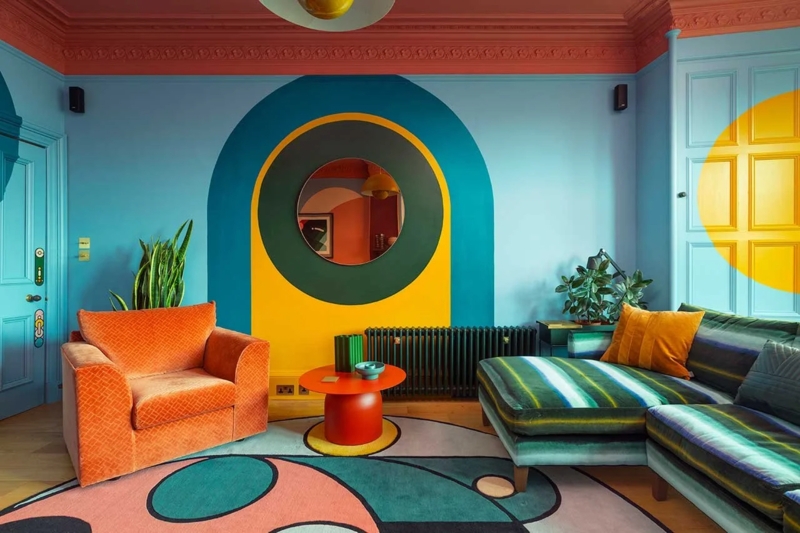 Energetic Living Room with Geometric Arch Mural