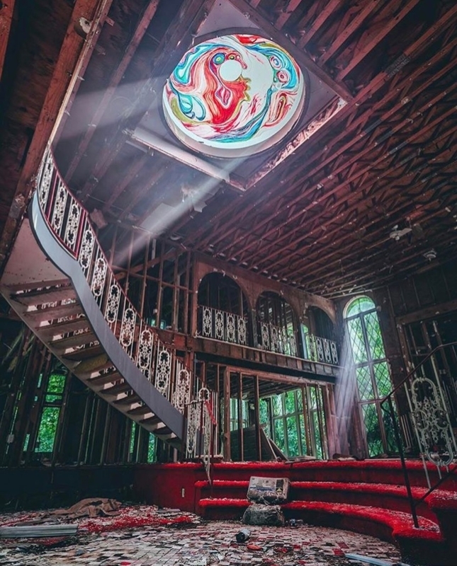 Grand Ballroom: Colorful Skylight, Dramatic Sunbeams, Curved Staircase