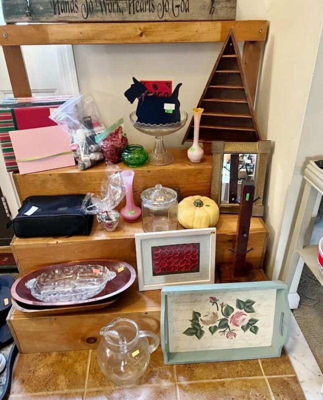 Home Accessories on Tiered Wooden Steps: Eclectic Shelf Styling