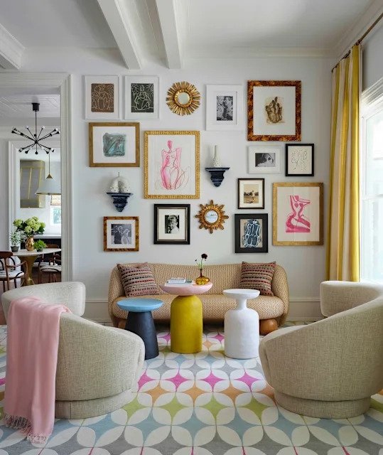 Living Room with Geometric Clover Rug and Eclectic Gallery Wall Layout