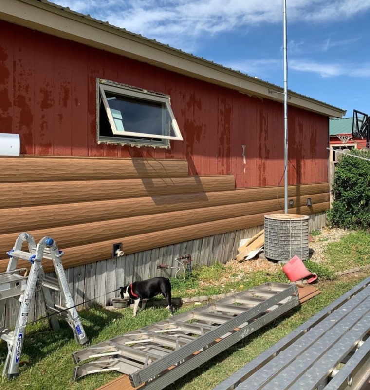 Log Look Mobile Home Siding Renovation with Wood Toned Finish