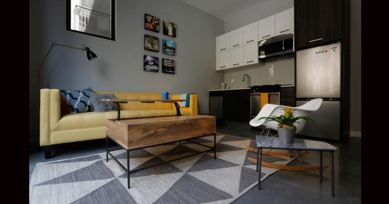 Mid-Century Modern Living Room: Lift-Top Table & Yellow Sofa