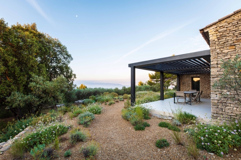 Modern Garden Seating Area with Black Pergola
