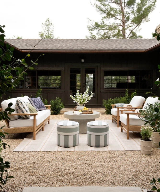 Outdoor Living Room Ideas