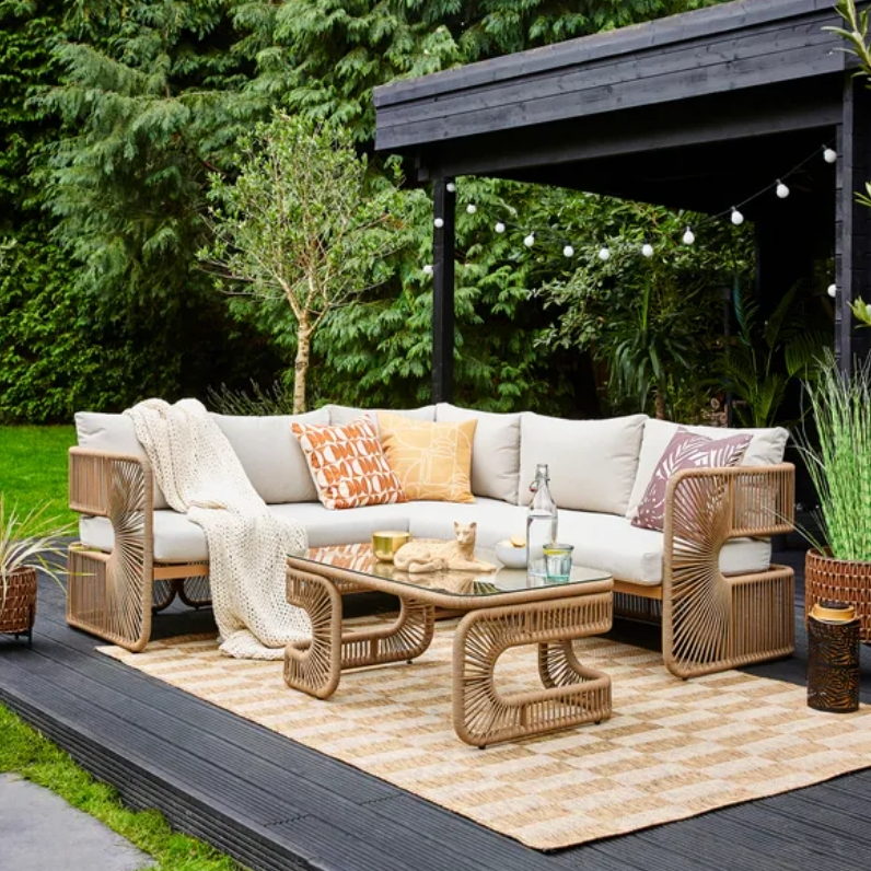 Outdoor Sectional with Sculptural Woven Frame for Modern Garden Lounge