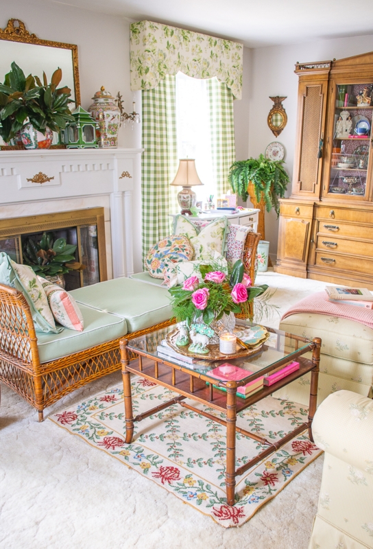 Rattan Chaise Longue in Grandmillennial Living Room