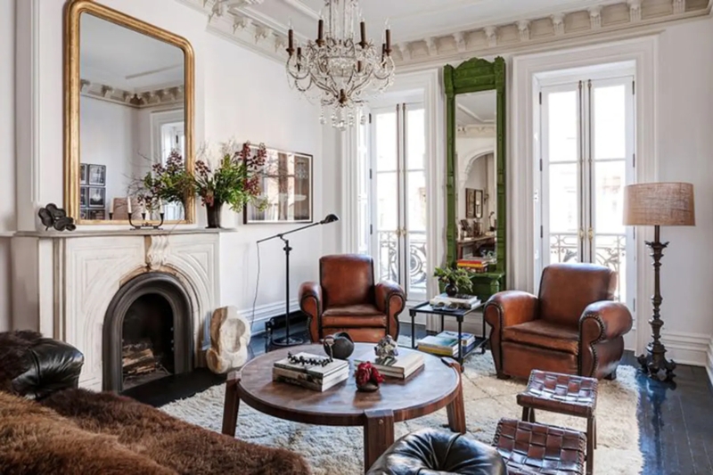 Vintage Brownstone Interior Design Ideas With Brown Leather Club Chairs